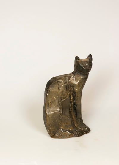 Sitzende Katze